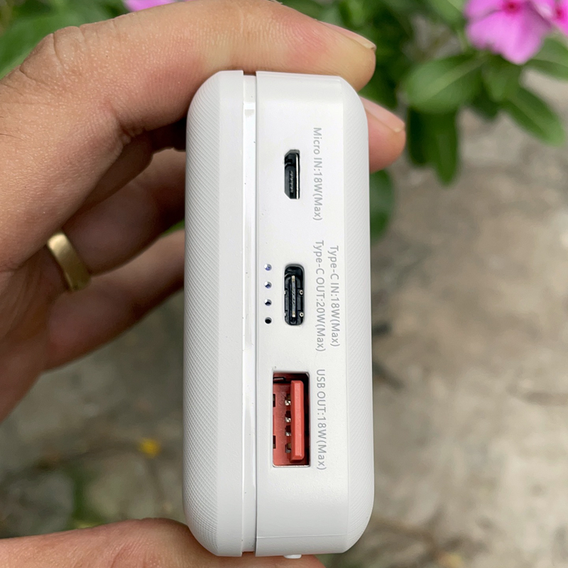 REMAX RPP-322 | 16,000mAh dual Ports (20Wx USB-C, 18WxUSB QC) Powerbank - White